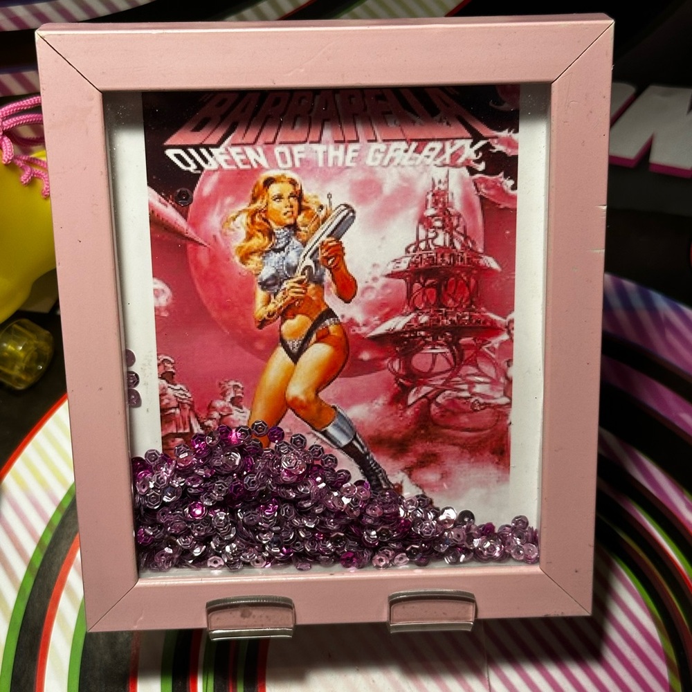 ⚡️Barbarella Jane Fonda inspired 3D Picture Box sequins 5”x6”x1” art